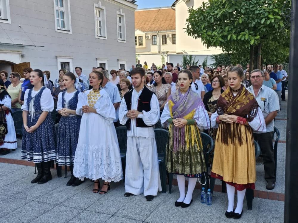 (FOTO-VIDEO) Svečanim euharistijskim slavljem proslavljena svetkovina sv. Lovre zaštitnika Požeške biskupije