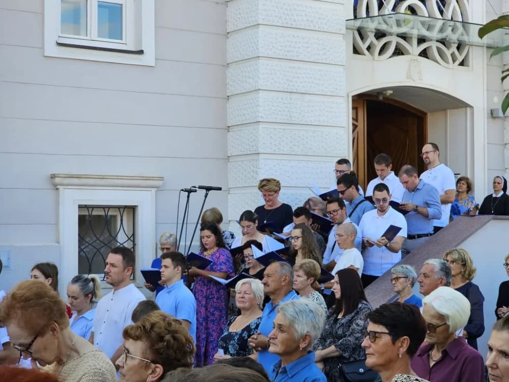 (FOTO-VIDEO) Svečanim euharistijskim slavljem proslavljena svetkovina sv. Lovre zaštitnika Požeške biskupije