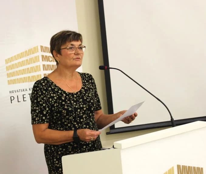 VEČER DUHOVNE POEZIJE U PLETERNICI: Predstavljena zbirka pjesama Peje Šimića „Čovječe, prizemlji se“