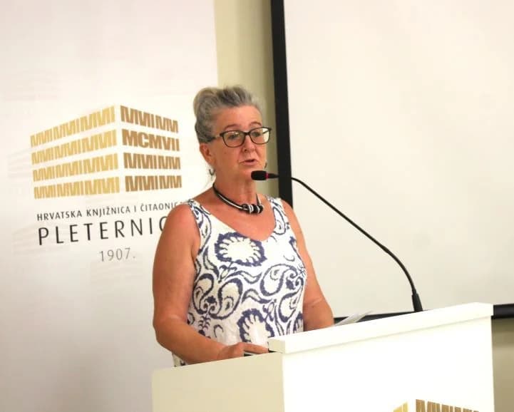 VEČER DUHOVNE POEZIJE U PLETERNICI: Predstavljena zbirka pjesama Peje Šimića „Čovječe, prizemlji se“