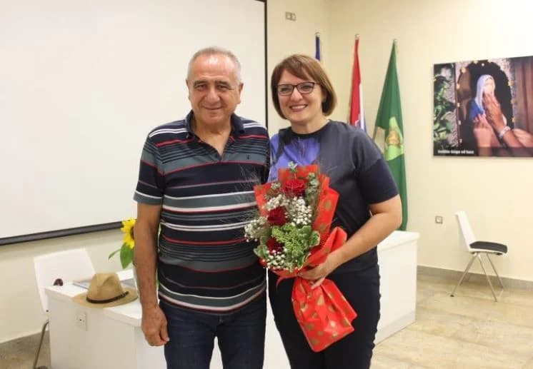 VEČER DUHOVNE POEZIJE U PLETERNICI: Predstavljena zbirka pjesama Peje Šimića „Čovječe, prizemlji se“