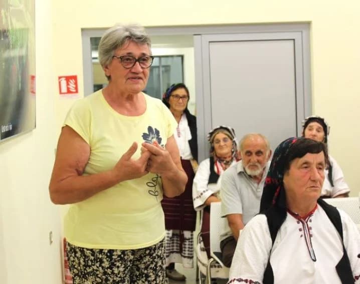 VEČER DUHOVNE POEZIJE U PLETERNICI: Predstavljena zbirka pjesama Peje Šimića „Čovječe, prizemlji se“