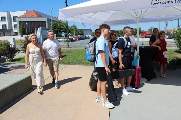Na Trgu bećarca u Pleternici otvoren Ljetni tamburaški kamp