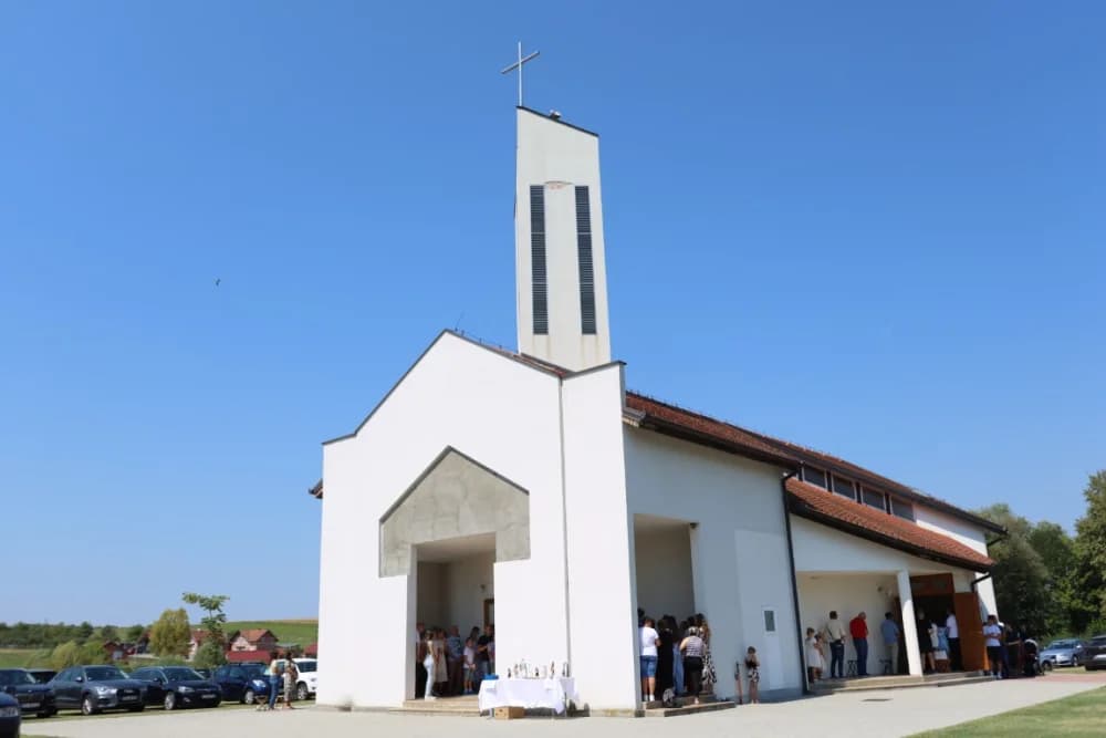 Proslavljen blagdan Velike Gospe u Eminovcima /FOTOGALERIJA/