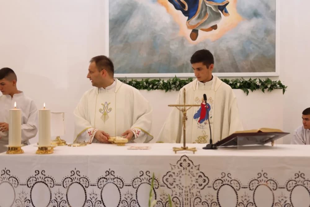Proslavljen blagdan Velike Gospe u Eminovcima /FOTOGALERIJA/