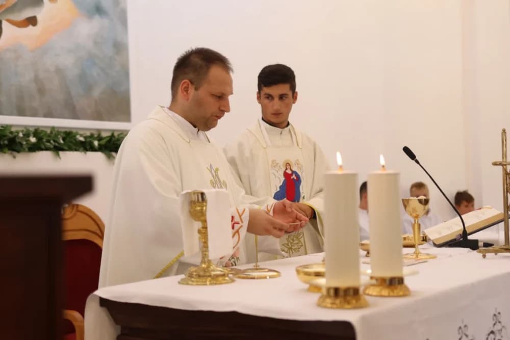 Proslavljen blagdan Velike Gospe u Eminovcima /FOTOGALERIJA/