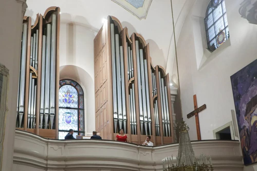 Koncert „Zdravo Kraljice“ u požeškoj Katedrali