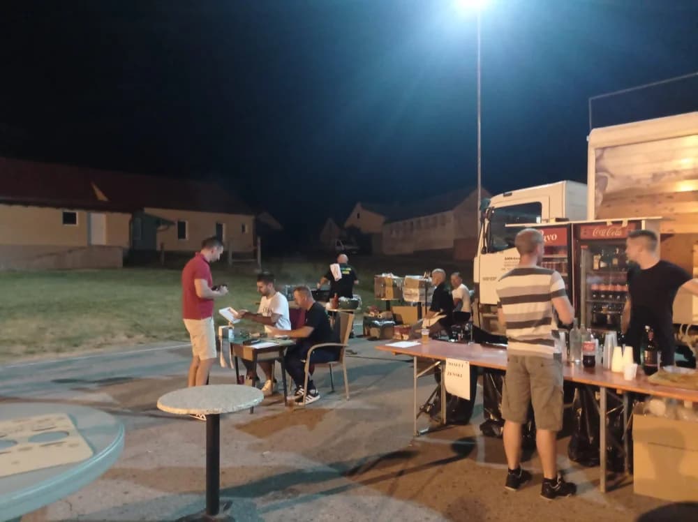 Kirvajska zabava uranila zbog obaveza svirača