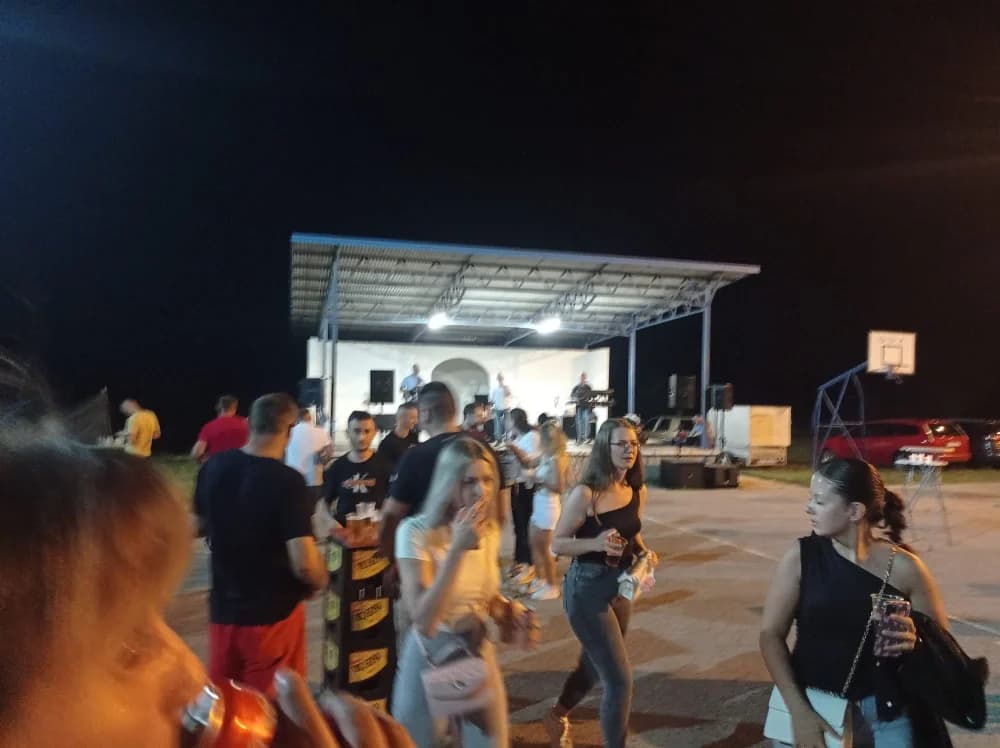 Kirvajska zabava uranila zbog obaveza svirača