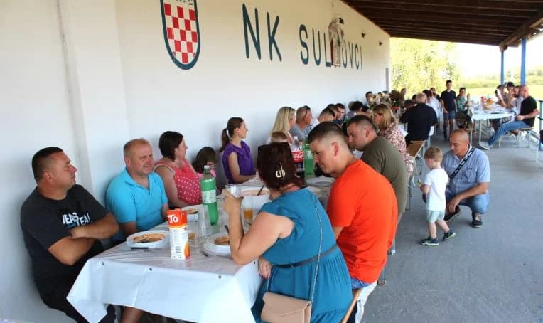 Najstarija mještanka Sulkovaca Dragica Liščević proslavila stoti rođendan