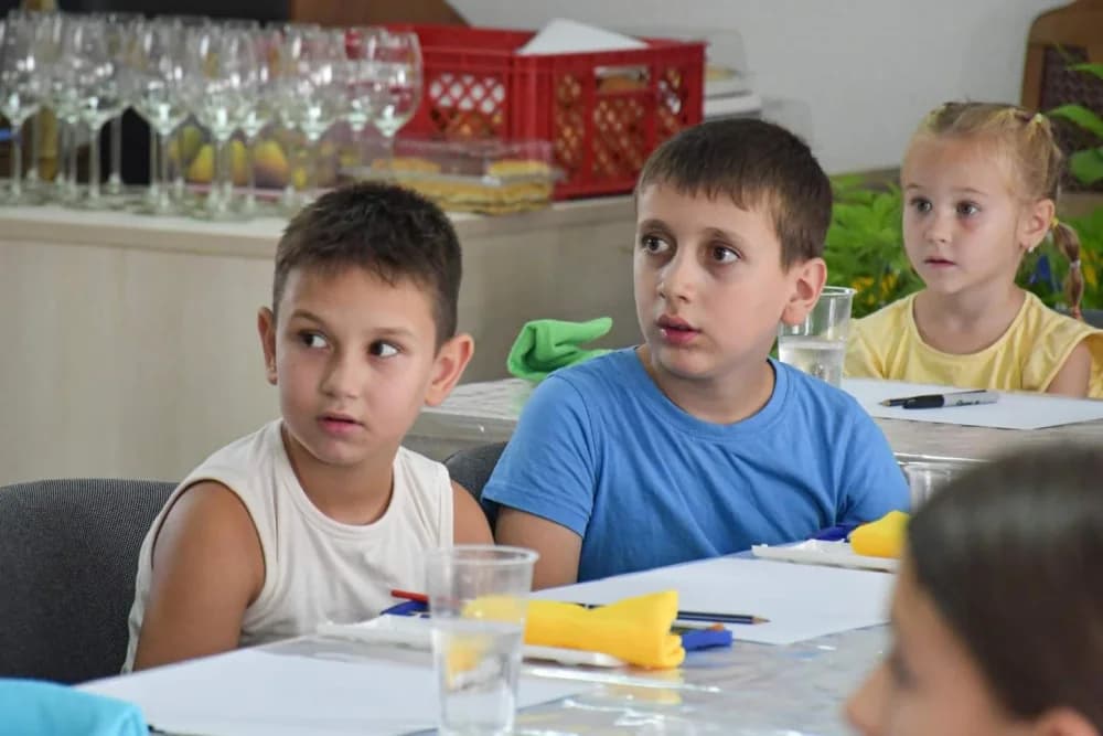 25 mališana na duhovno-likovnoj radionici za djecu u sklopu Duhovnog tjedna u Kutjevu
