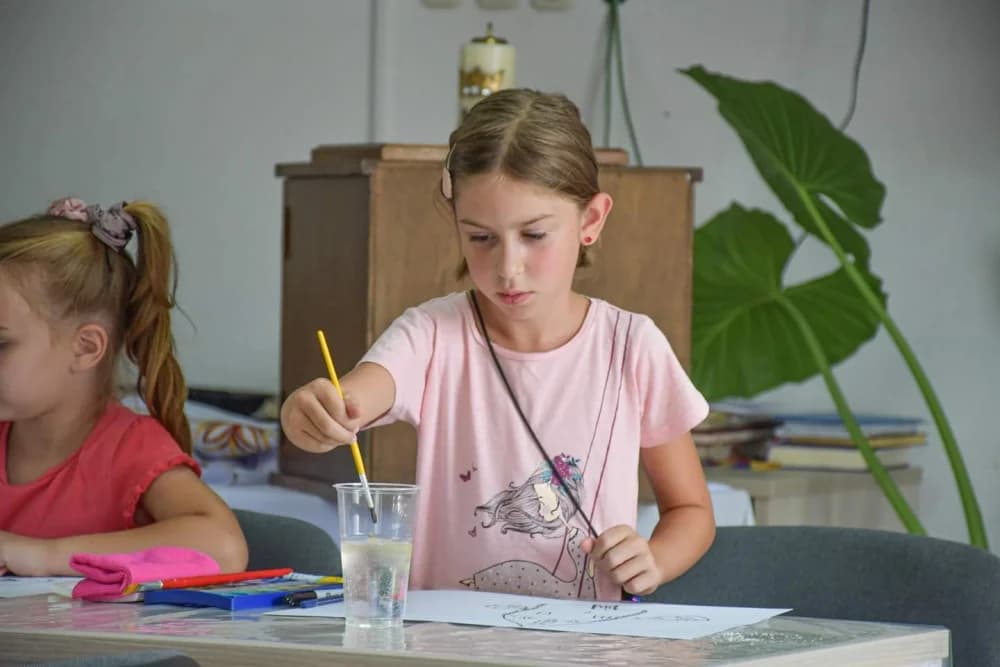 25 mališana na duhovno-likovnoj radionici za djecu u sklopu Duhovnog tjedna u Kutjevu