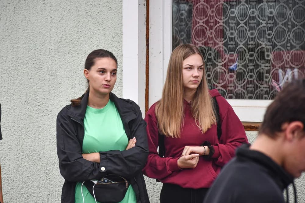 (FOTO) Nastavljena potraga za Ivom Marković: Uz vatrogasce i mještane Bekteža uključeni i HGSS-ovci