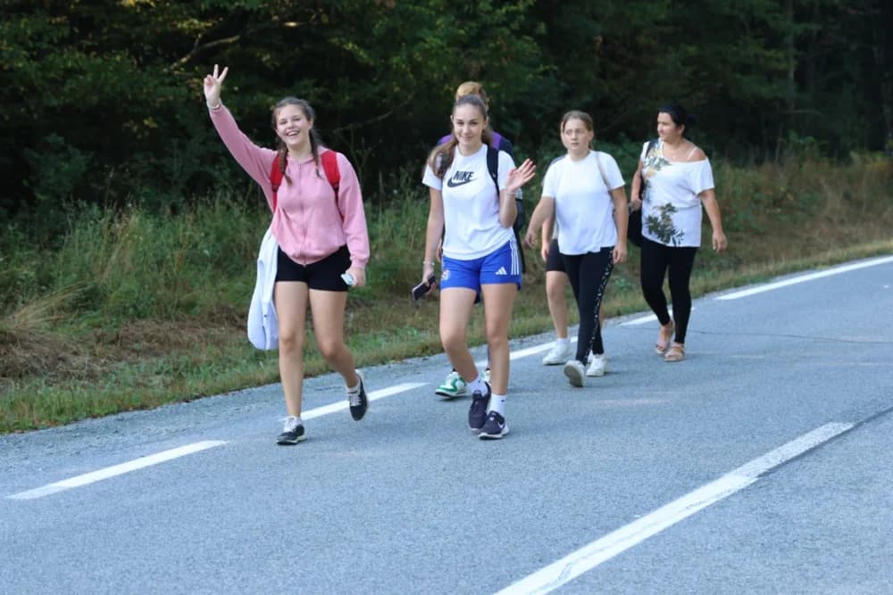 Stotine hodočasnika na putu ka voćinskom svetištu ugostili lovci požeškog Jelena
