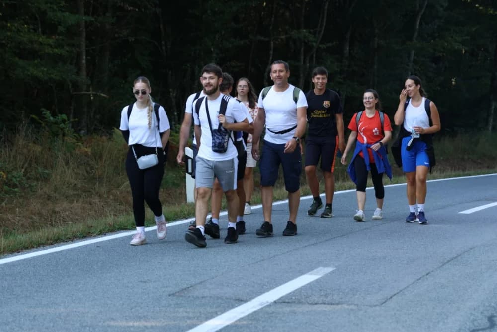 Stotine hodočasnika na putu ka voćinskom svetištu ugostili lovci požeškog Jelena
