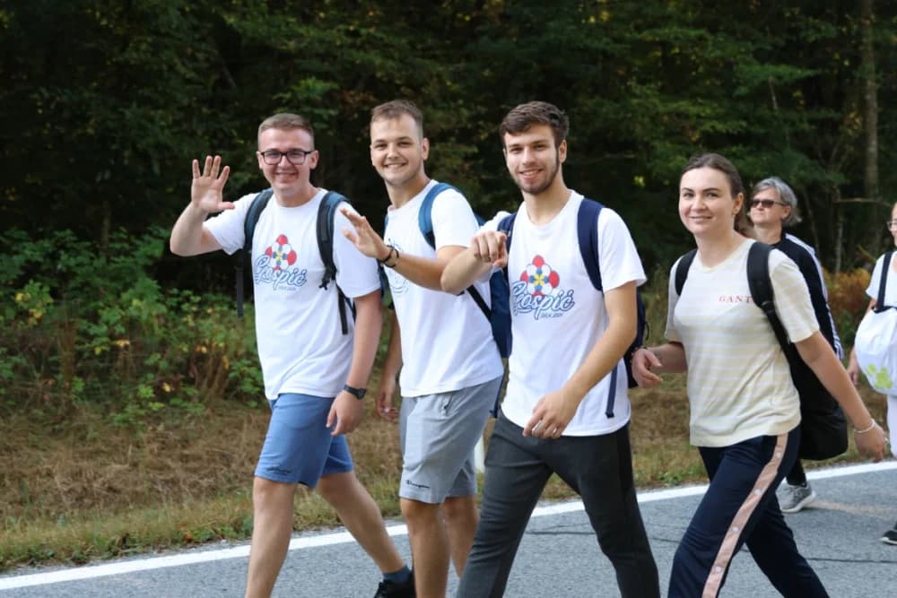 Stotine hodočasnika na putu ka voćinskom svetištu ugostili lovci požeškog Jelena