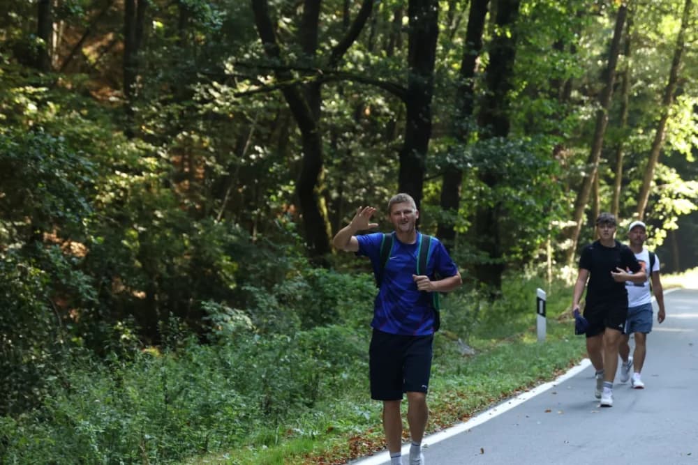 Stotine hodočasnika na putu ka voćinskom svetištu ugostili lovci požeškog Jelena