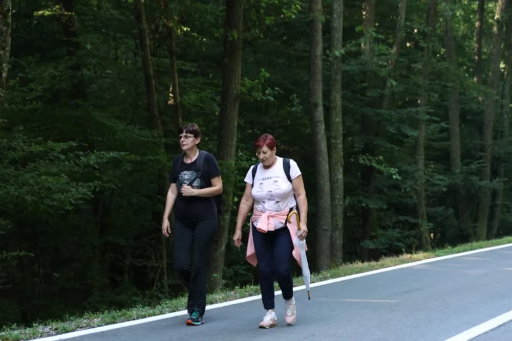 Stotine hodočasnika na putu ka voćinskom svetištu ugostili lovci požeškog Jelena