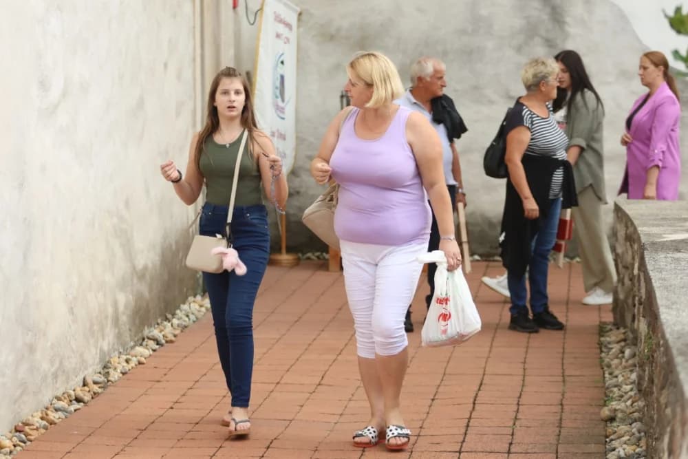HODOČAŠĆE U VOĆIN: Euharistijskim slvljem i zavjetnom procesijom proslavljena Nebeska Majka