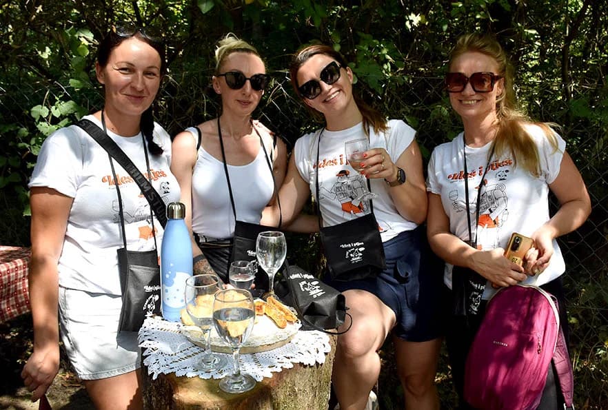 [FOTOGALERIJA] Uz jelo i piće kaptolačkim vinogradima prošlo više od četiri stotine sudionika