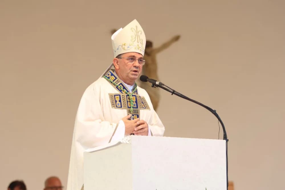 HODOČAŠĆE U VOĆIN: Euharistijskim slvljem i zavjetnom procesijom proslavljena Nebeska Majka