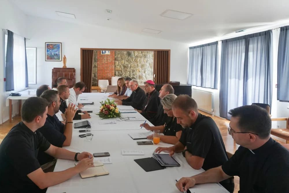 Održan sastanak ravnatelja, duhovnika i vjeroučitelja katoličkih škola Požeške biskupije