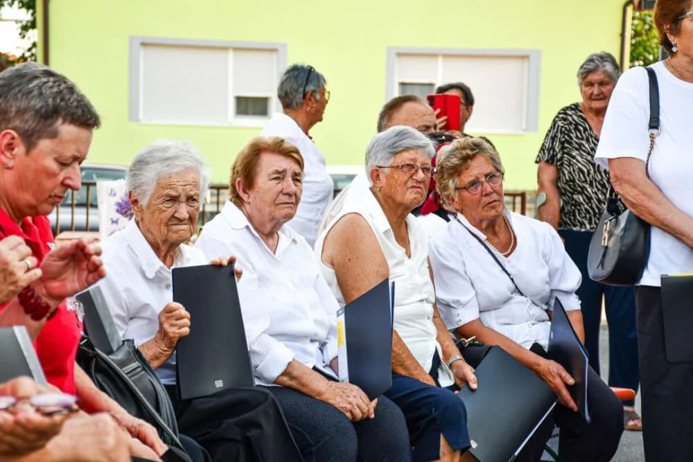 Naši korijeni: Očuvanje tradicije kroz pjesmu i ples u Bjeliševcu