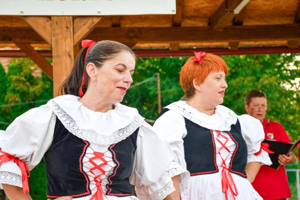 Naši korijeni: Očuvanje tradicije kroz pjesmu i ples u Bjeliševcu