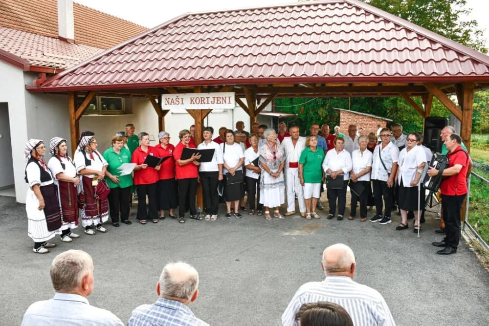 Naši korijeni: Očuvanje tradicije kroz pjesmu i ples u Bjeliševcu