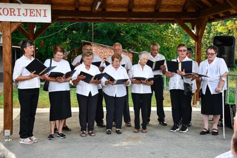 Naši korijeni: Očuvanje tradicije kroz pjesmu i ples u Bjeliševcu