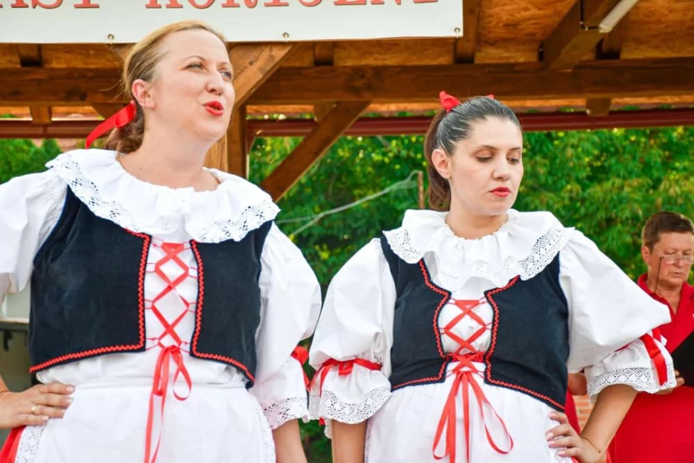 Naši korijeni: Očuvanje tradicije kroz pjesmu i ples u Bjeliševcu