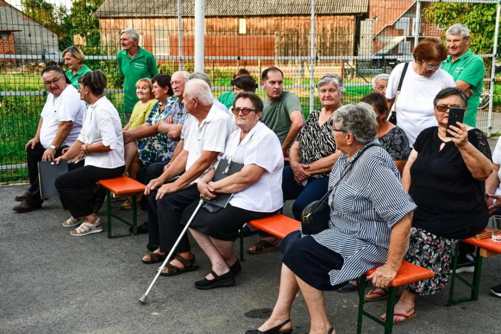 Naši korijeni: Očuvanje tradicije kroz pjesmu i ples u Bjeliševcu