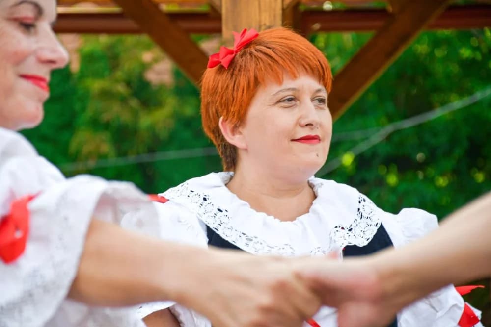 Naši korijeni: Očuvanje tradicije kroz pjesmu i ples u Bjeliševcu