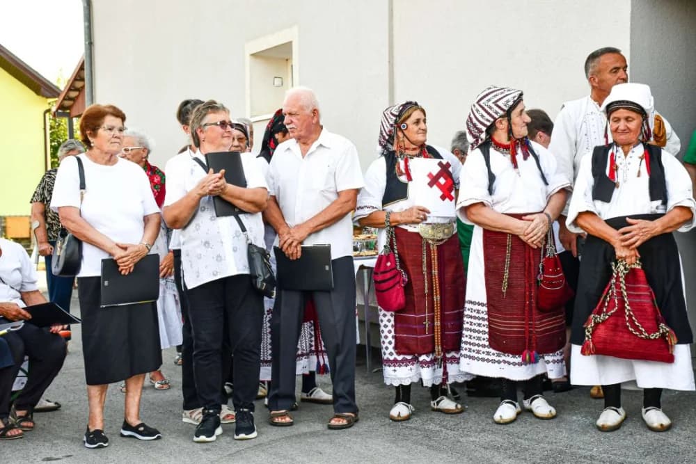 Naši korijeni: Očuvanje tradicije kroz pjesmu i ples u Bjeliševcu