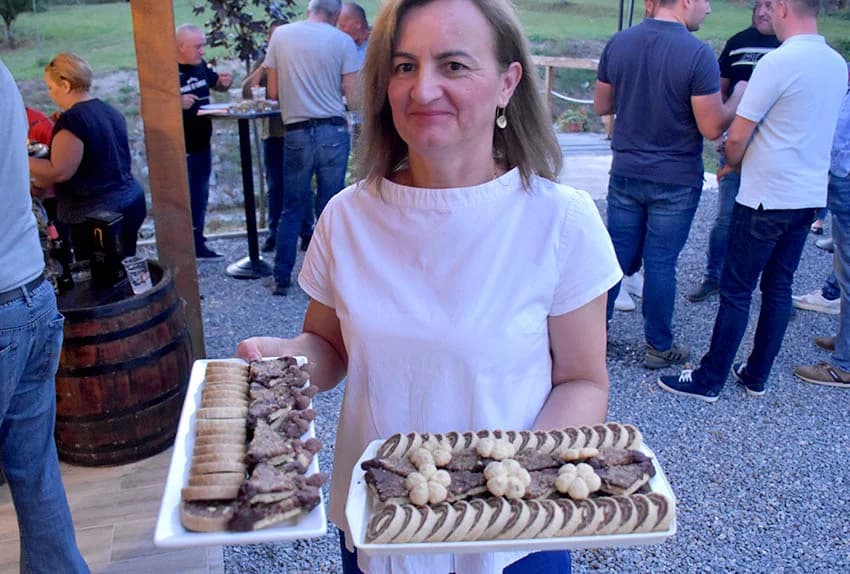[FOTO] Ivanovići slavili otvorenje kuće za odmor, imendan i zaštitnika župe