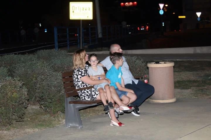 Održan koncert duhovne glazbe „Neka mi bude” na Trgu bećarca u Pleternici
