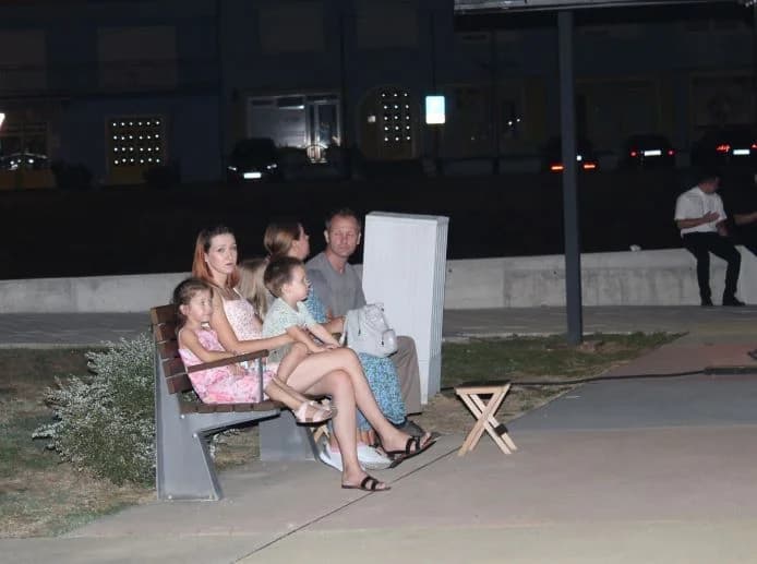 Održan koncert duhovne glazbe „Neka mi bude” na Trgu bećarca u Pleternici