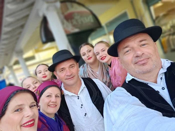 Na međunarodnom folklornom festivalu u Grčkoj pleternički KUD Orljava predstavio svoj grad i požeški kraj