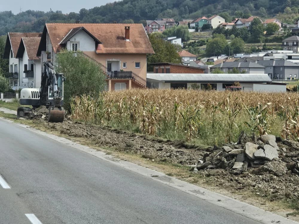 Započela izgradnja pješačko-biciklističke staze u Zagrebačkoj ulici: Vrijednost investicije nešto više od 150 tisuća eura