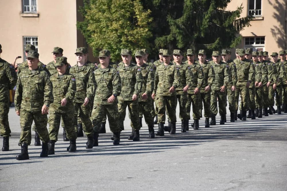Svečanost u požeškoj vojarni 123. brigade: Prisegnuo 43. naraštaj ročnika na dragovoljnom osposobljavanju
