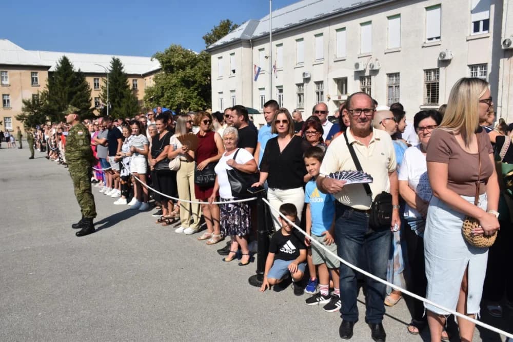 Svečanost u požeškoj vojarni 123. brigade: Prisegnuo 43. naraštaj ročnika na dragovoljnom osposobljavanju