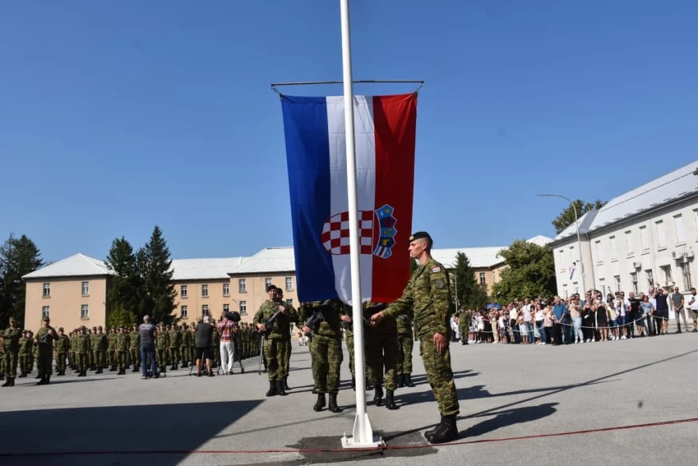 Svečanost u požeškoj vojarni 123. brigade: Prisegnuo 43. naraštaj ročnika na dragovoljnom osposobljavanju