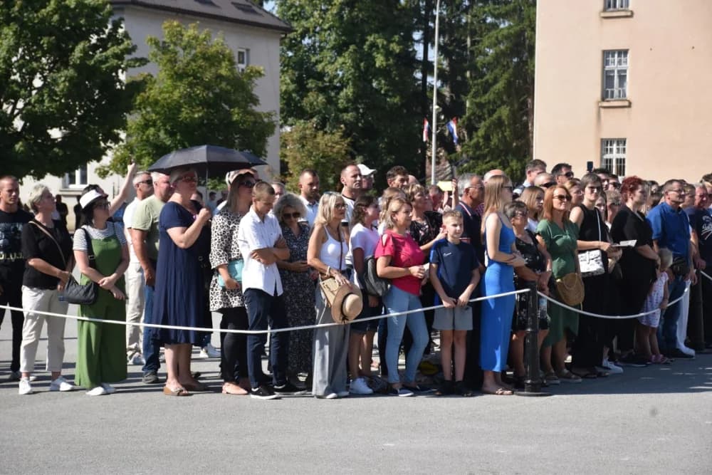 Svečanost u požeškoj vojarni 123. brigade: Prisegnuo 43. naraštaj ročnika na dragovoljnom osposobljavanju