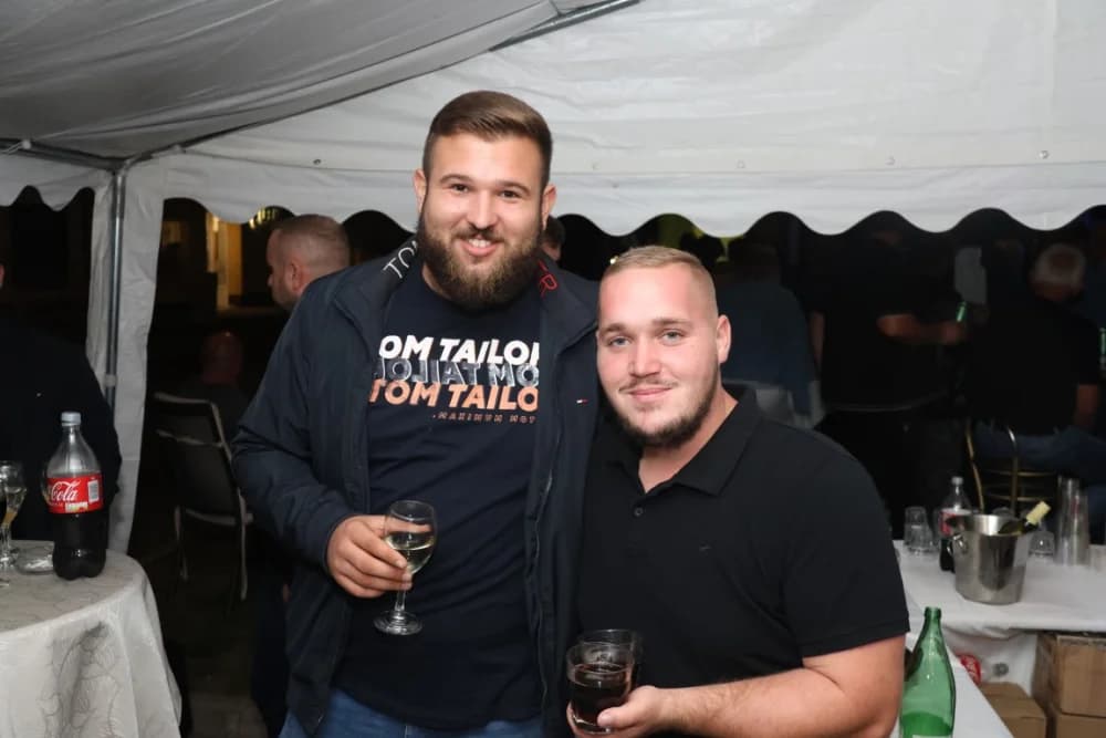 /FOTOGALERIJA/ Caffebar Camel u Kutjevu proslavio 30. obljetnicu rada: Kod nas u lokal dolaze kako one mlađe tako i starije generacije jer se ugodno osjećajuʼ