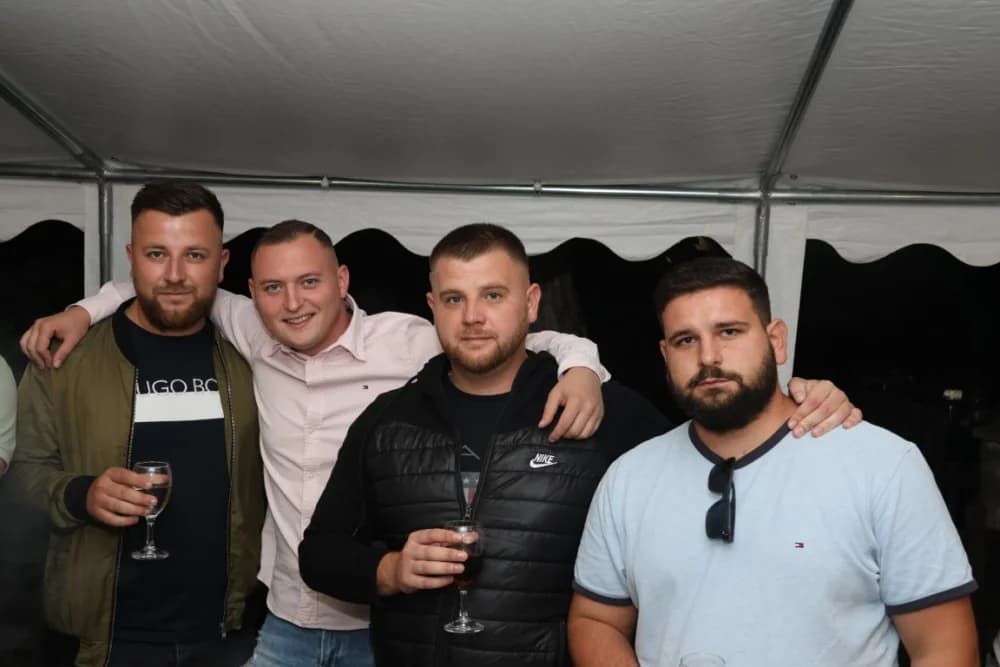 /FOTOGALERIJA/ Caffebar Camel u Kutjevu proslavio 30. obljetnicu rada: Kod nas u lokal dolaze kako one mlađe tako i starije generacije jer se ugodno osjećajuʼ