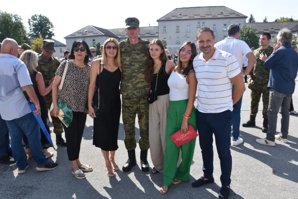 Svečanost u požeškoj vojarni 123. brigade: Prisegnuo 43. naraštaj ročnika na dragovoljnom osposobljavanju