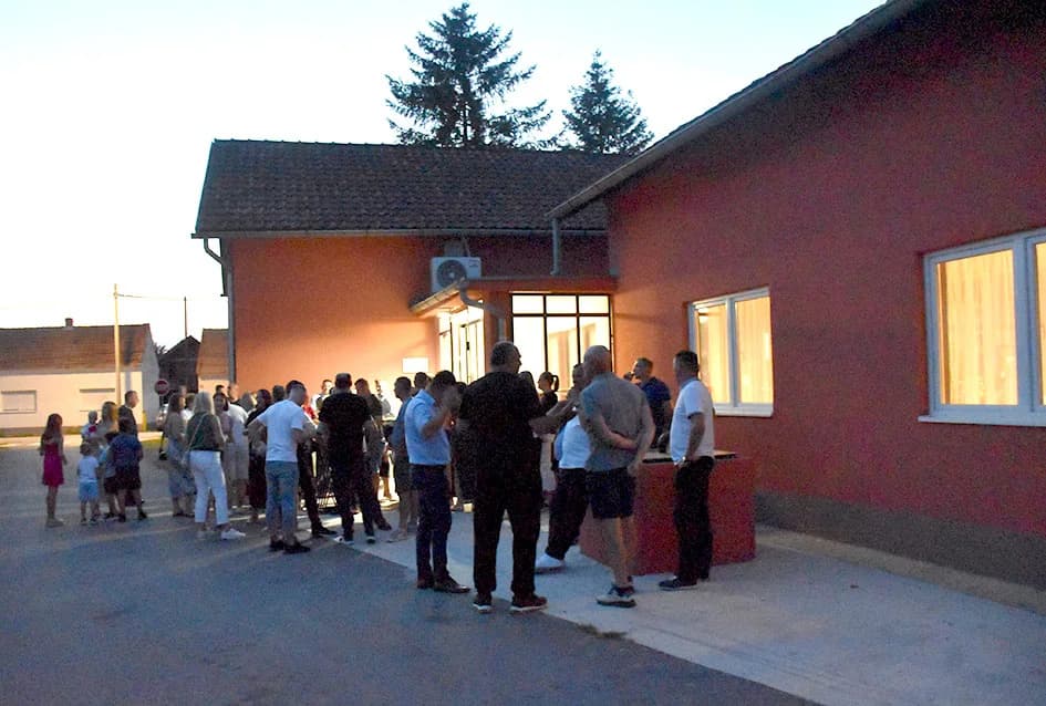 NOGOMETNA LEGRNDA MILE PAVELIĆ PROSLAVIO 40. ROĐENDAN: Brojni uzvanici na proslavi u Alilovcima