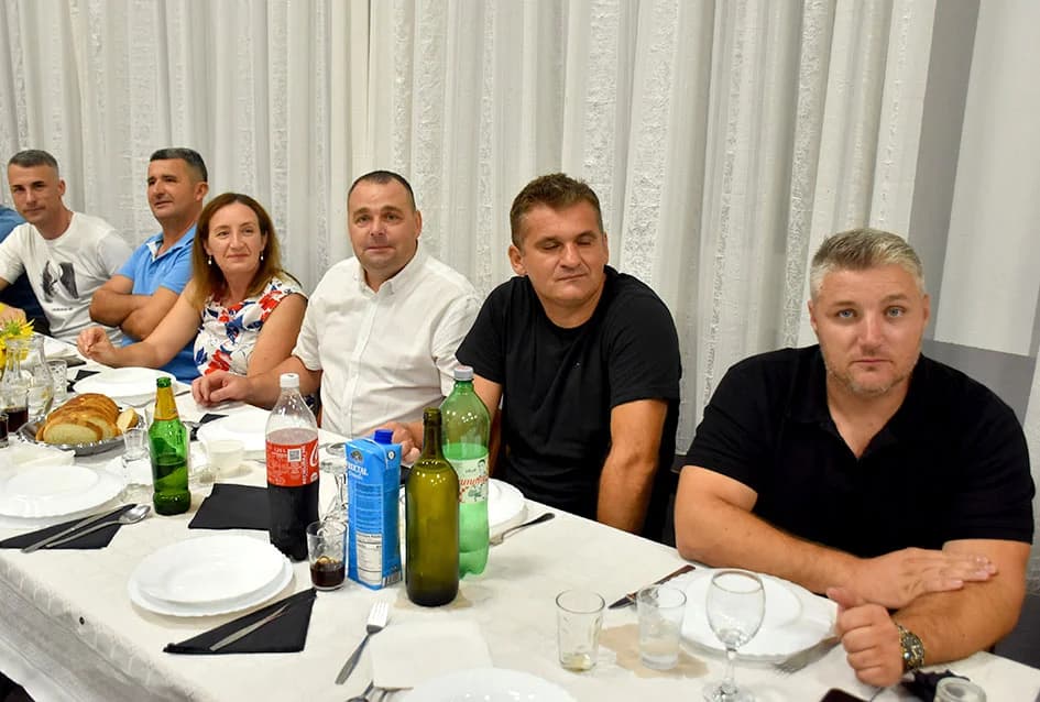 NOGOMETNA LEGRNDA MILE PAVELIĆ PROSLAVIO 40. ROĐENDAN: Brojni uzvanici na proslavi u Alilovcima