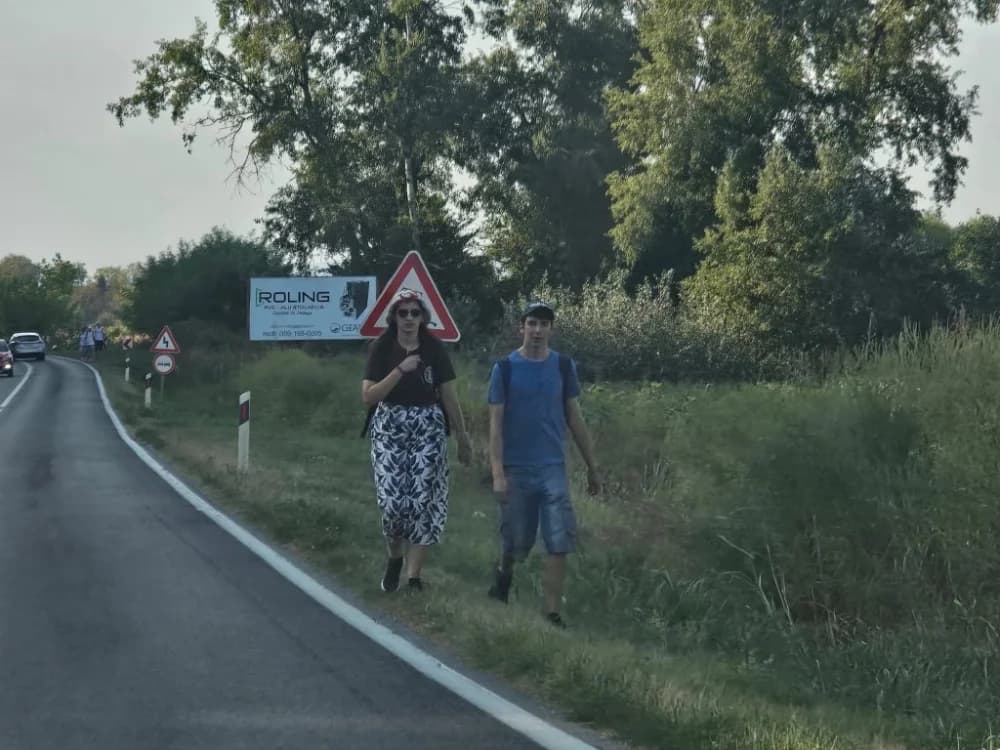 Najmlađi pješak-hodočasnik pleterničkoj Gospi dvogodišnji Leon Matijević s ocem Leonardom