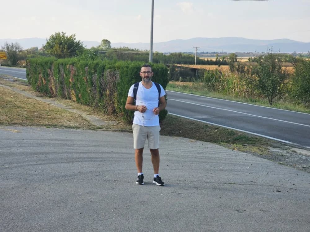 Najmlađi pješak-hodočasnik pleterničkoj Gospi dvogodišnji Leon Matijević s ocem Leonardom